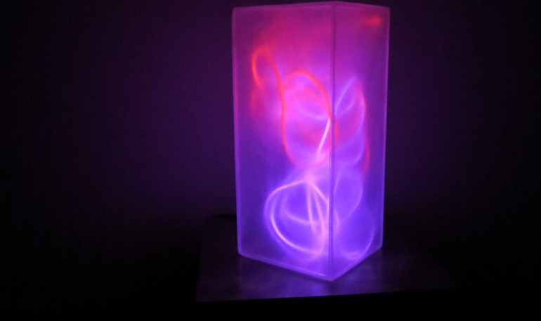 lampe-plexiglass-neons-rose-rouge-4